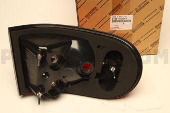 Toyota 8155135341 LENS & BODY