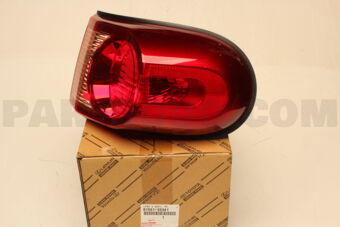 Toyota 8155135341 LENS & BODY