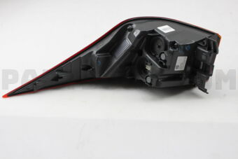 Toyota 8155153311 LENS & BODY RR