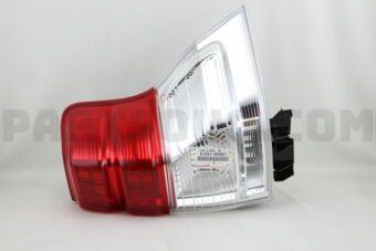Toyota 8155160891 LENS & BODY RR