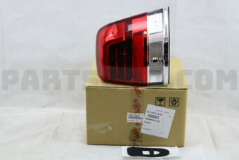 Toyota 8155160B70 LENS & BODY RR