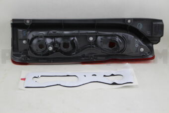 Toyota 8156126442 LENS & BODY, RR
