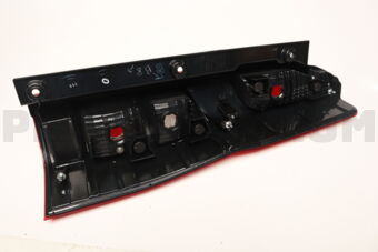 Toyota 8156126500 LENS &amp; BODY RR