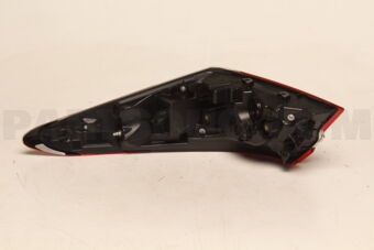 Toyota 8156133870 LENS & BODY, RR