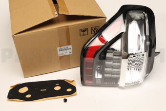 Toyota 8156135392 LENS & BODY, RR