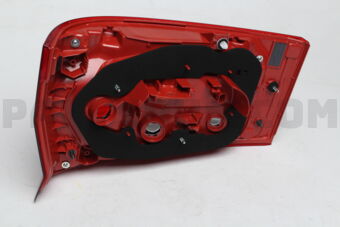 Toyota 8156136380 LENS & BODY, RR