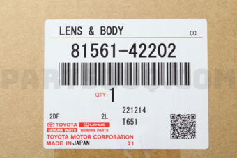 Toyota 8156142202 LENS & BODY RR