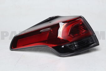 Toyota 8156142202 LENS & BODY RR