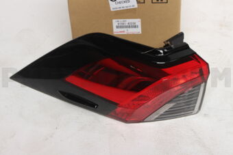 Toyota 8156142230 LENS & BODY RR