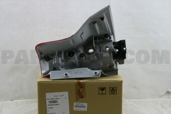 Toyota 8156160831 LENS & BODY RR
