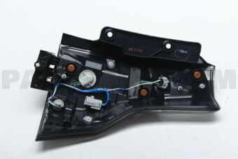 Toyota 8156160B11 LENS & BODY RR
