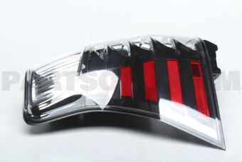 Toyota 8156160B11 LENS & BODY RR