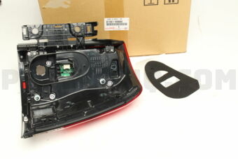 Toyota 8156160B80 LENS & BODY RR