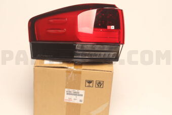 Toyota 8156160D30 LENS & BODY RR