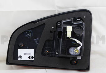 Toyota 8158060120 LAMP ASSY, REAR, RH