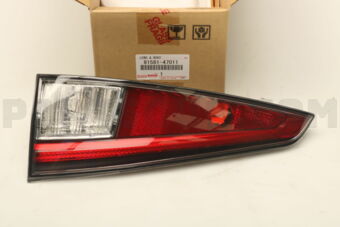 Toyota 8158147011 LENS & BODY, RR