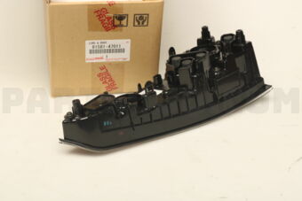Toyota 8158147011 LENS & BODY, RR