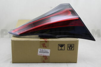Toyota 8159042031 LAMP ASSY RR LH