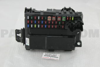 Toyota 8272050081 BLOCK ASSY, ENGINE ROOM JUNCTION