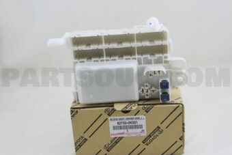 Toyota 827300K051 BLOCK ASSY, DRIVER SIDE JUNCTION