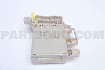 Toyota 8273035402 BLOCK, DRIVER SIDE JUNCTION