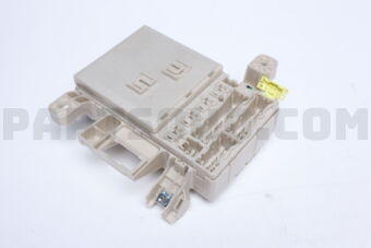 Toyota 8273035402 BLOCK, DRIVER SIDE JUNCTION