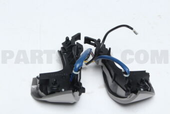Toyota 8425033240 SWITCH ASSY, STEERING PAD