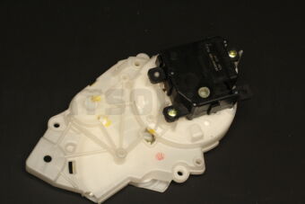 Toyota 8710630550 DAMPER SERVO SUB-ASSY, AIR CONDITIONER RADIATOR, NO.3