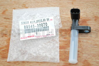 Toyota 8954530070 SENSOR, SPEED, REAR RH