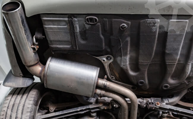 Why can a hole appear in the muffler? Why can a hole appear in the muffler?